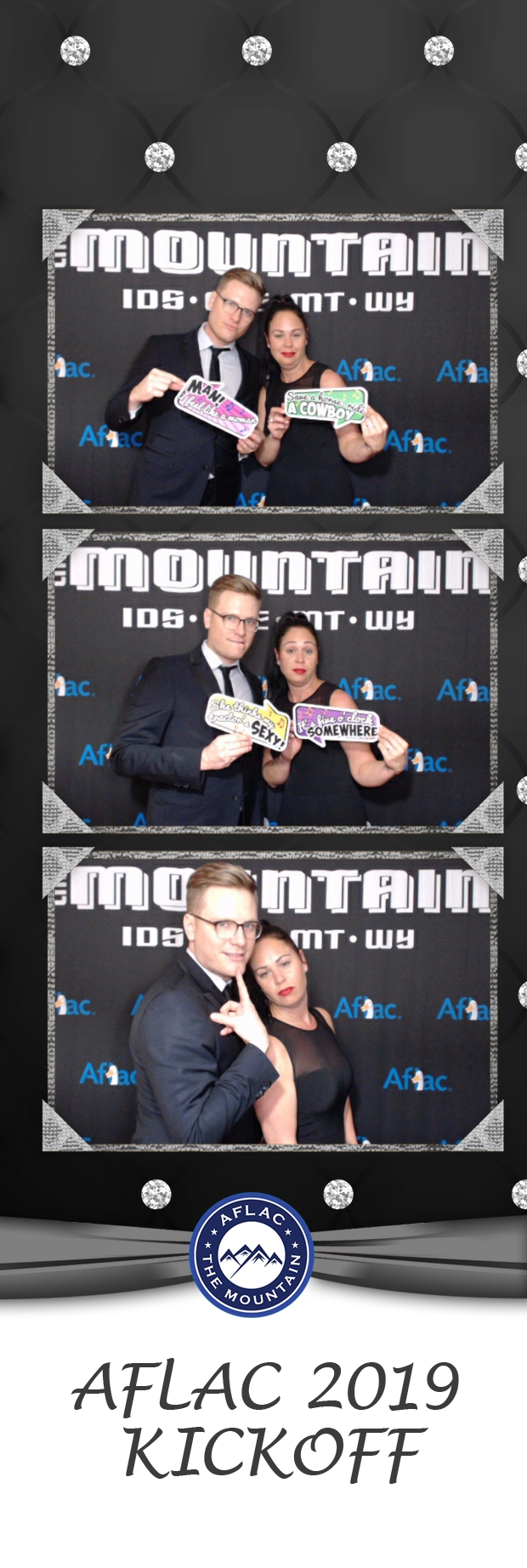 AFLAC 2019 KICKOFF | View more photos from the event at gallery.photoboothbillings.com/u/PhotoBoothBillings/AFLAC-2019-KICKOFF